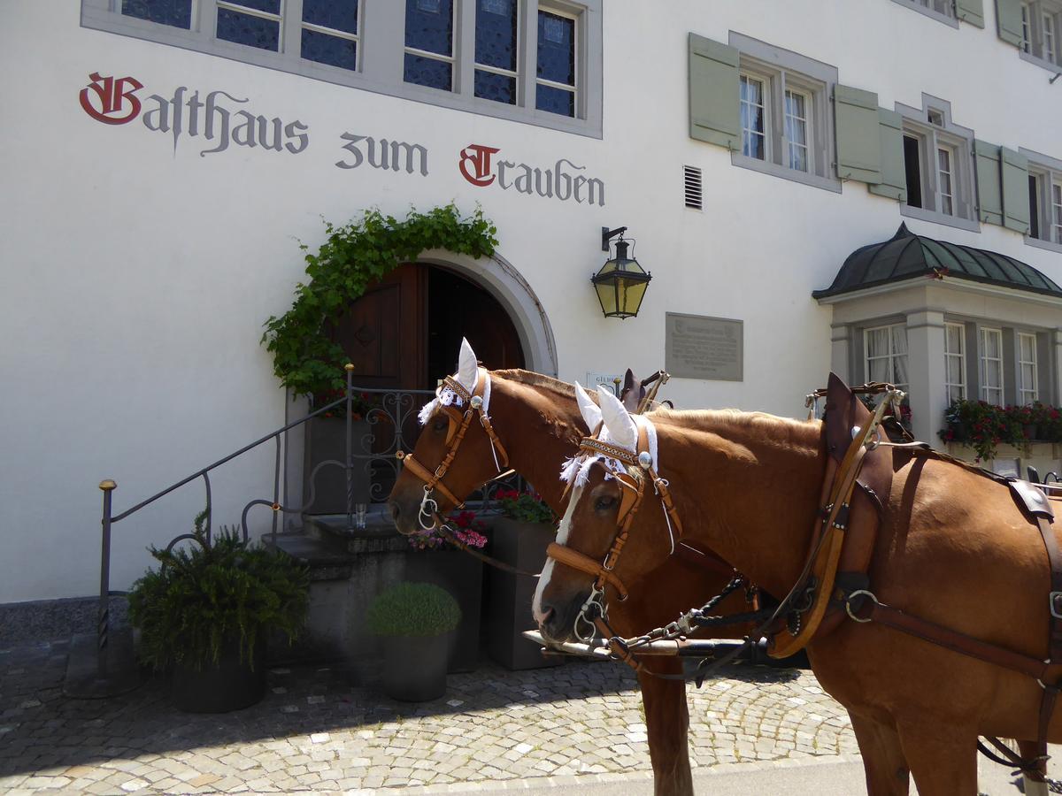 Gasthaus Zum Trauben Hotel Вайнфелден Екстериор снимка